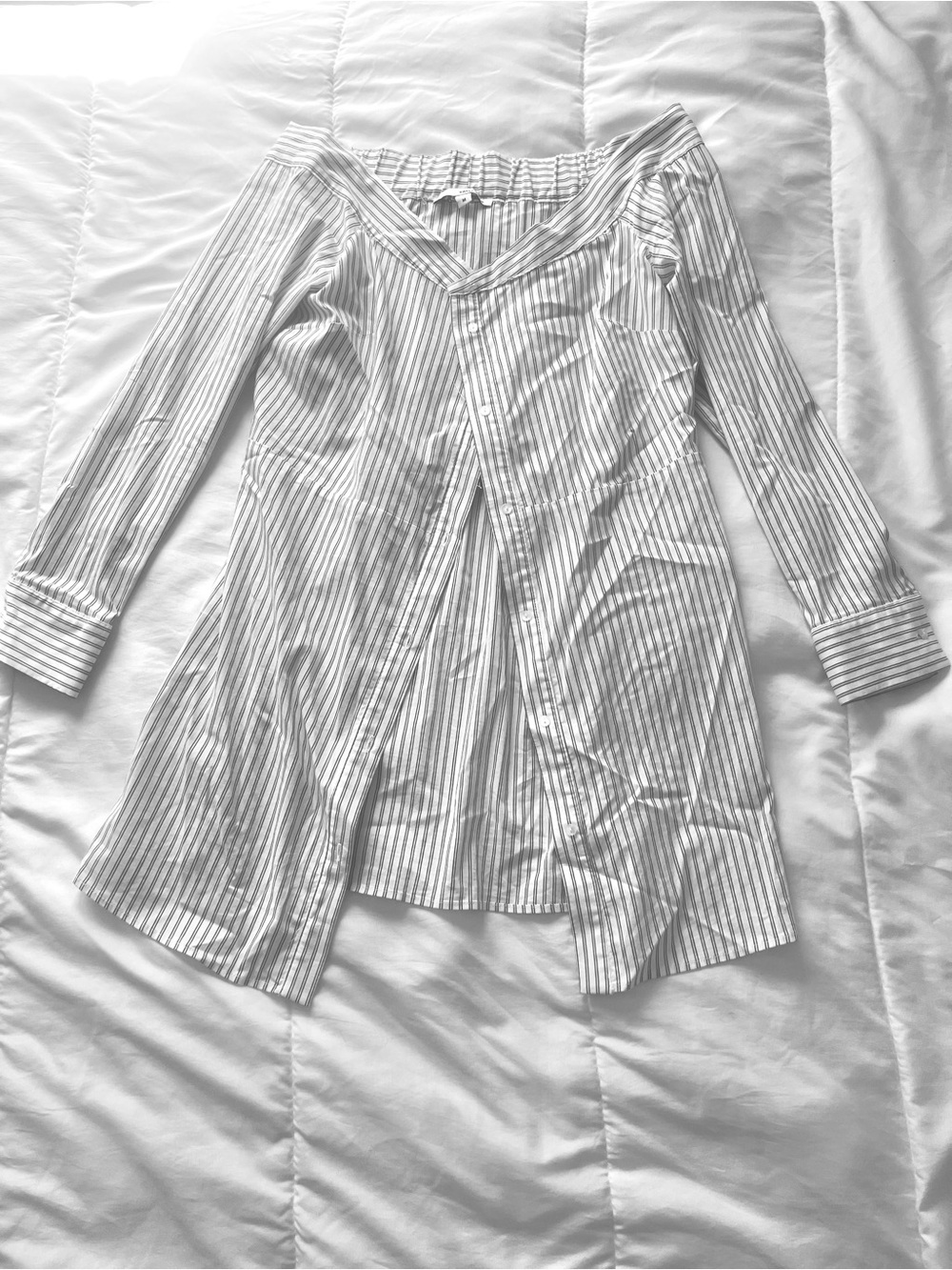 Women's Off-Shoulder Button-Down Stripe Shirt - White/Gray